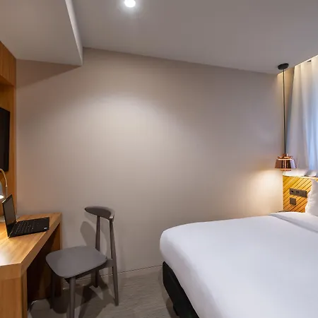 9hotel Paquis 3*