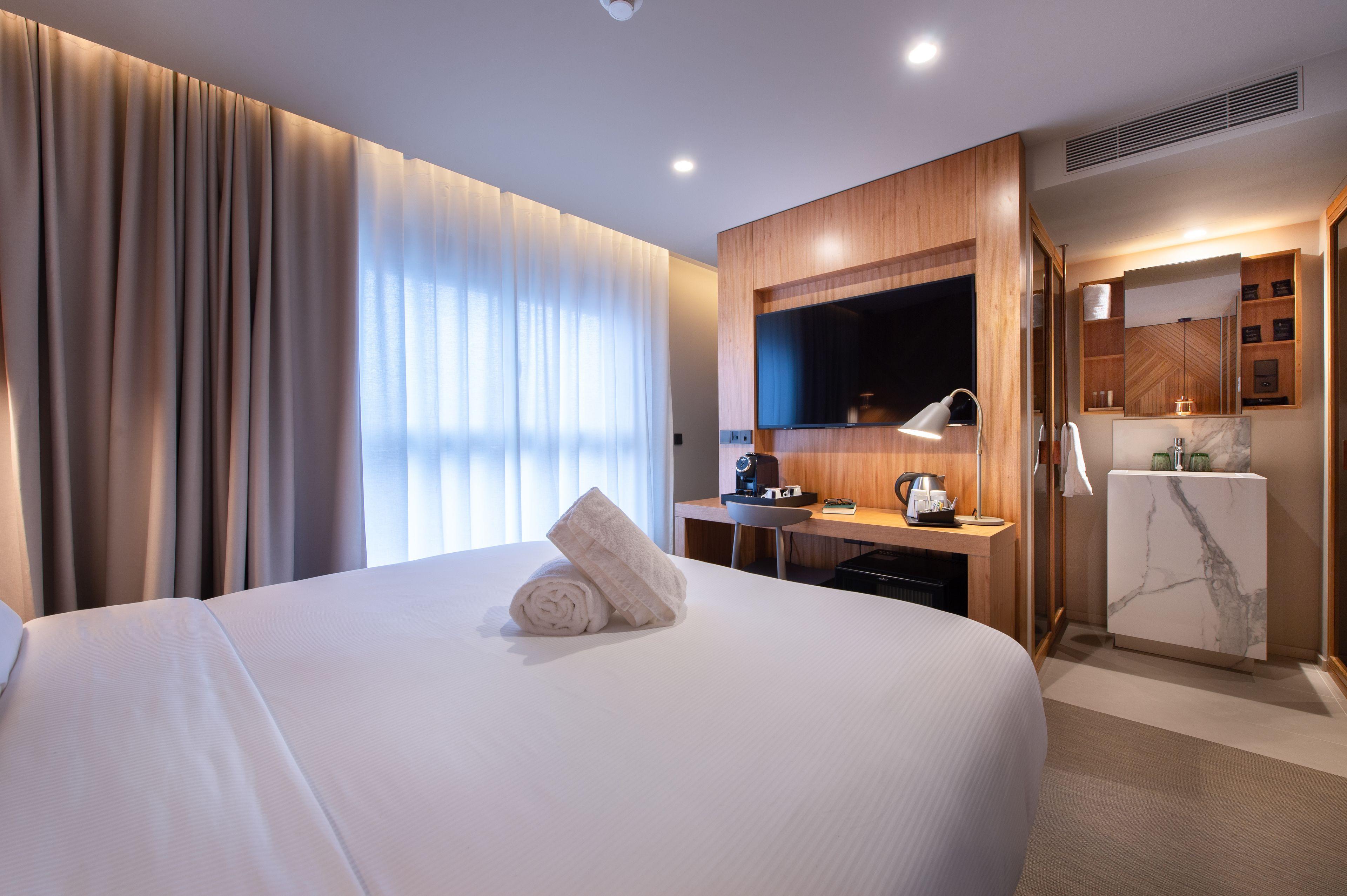 9hotel Paquis Hotel