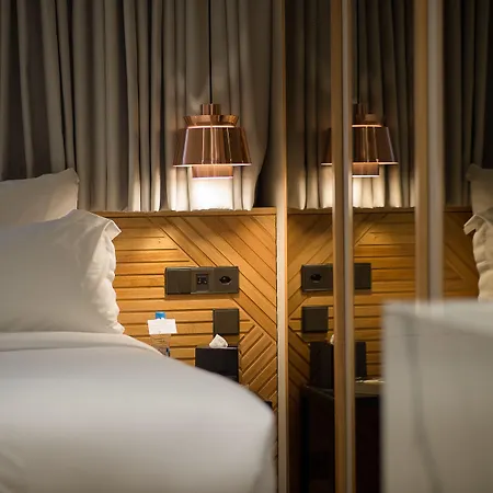 Hotel 9hotel Paquis 3*